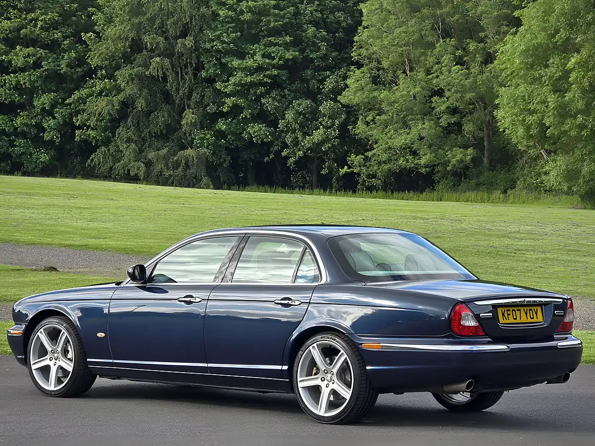 Used 2007 Jaguar Xj Sovereign Indigo Blue Mica - Interior and Exterior details 2