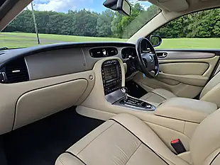Used 2007 Jaguar Xj Sovereign Indigo Blue Mica - Interior and Exterior details 3
