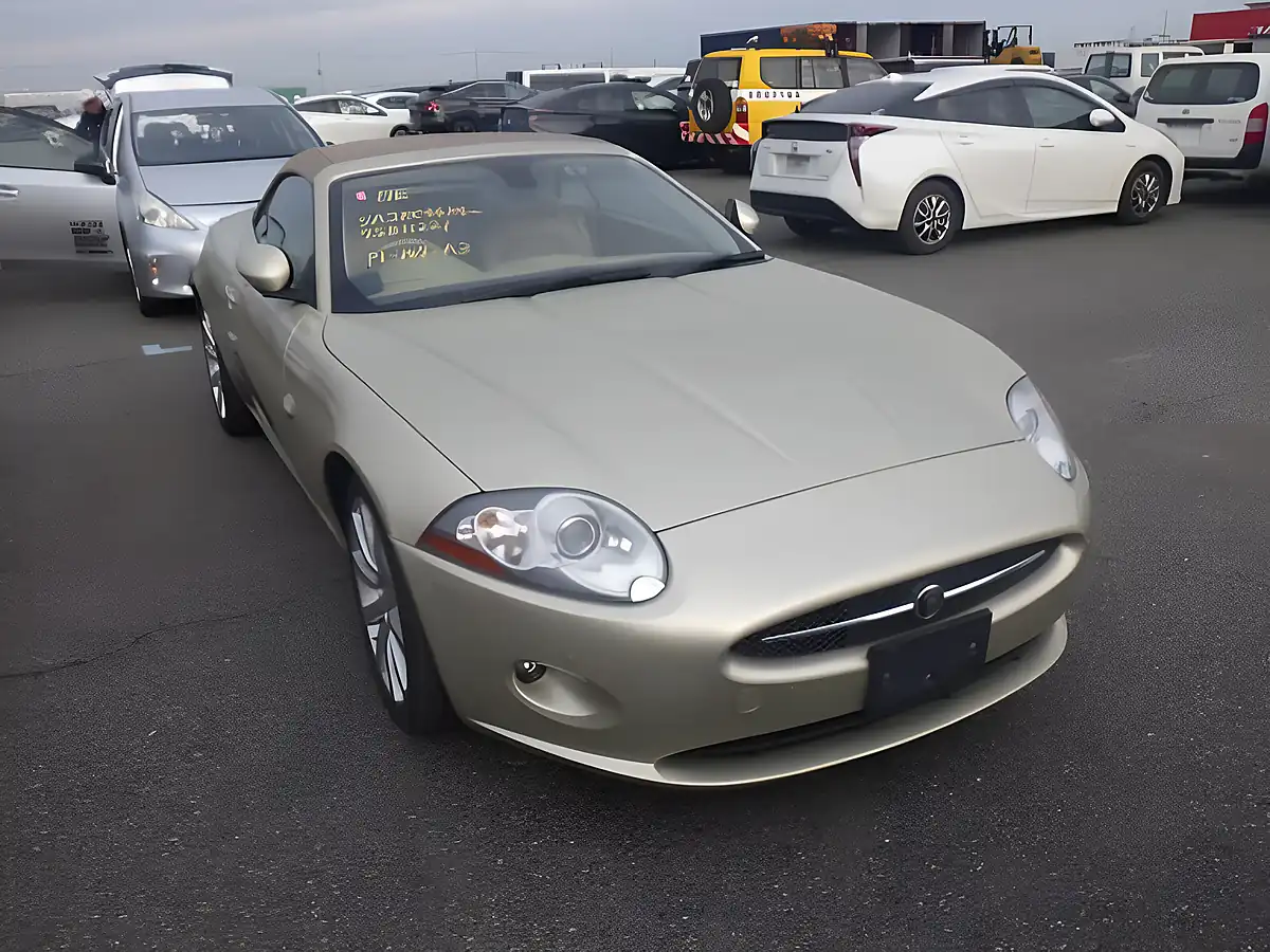 Used 2007 Jaguar Xk Convertible Gold - Interior and Exterior details 9