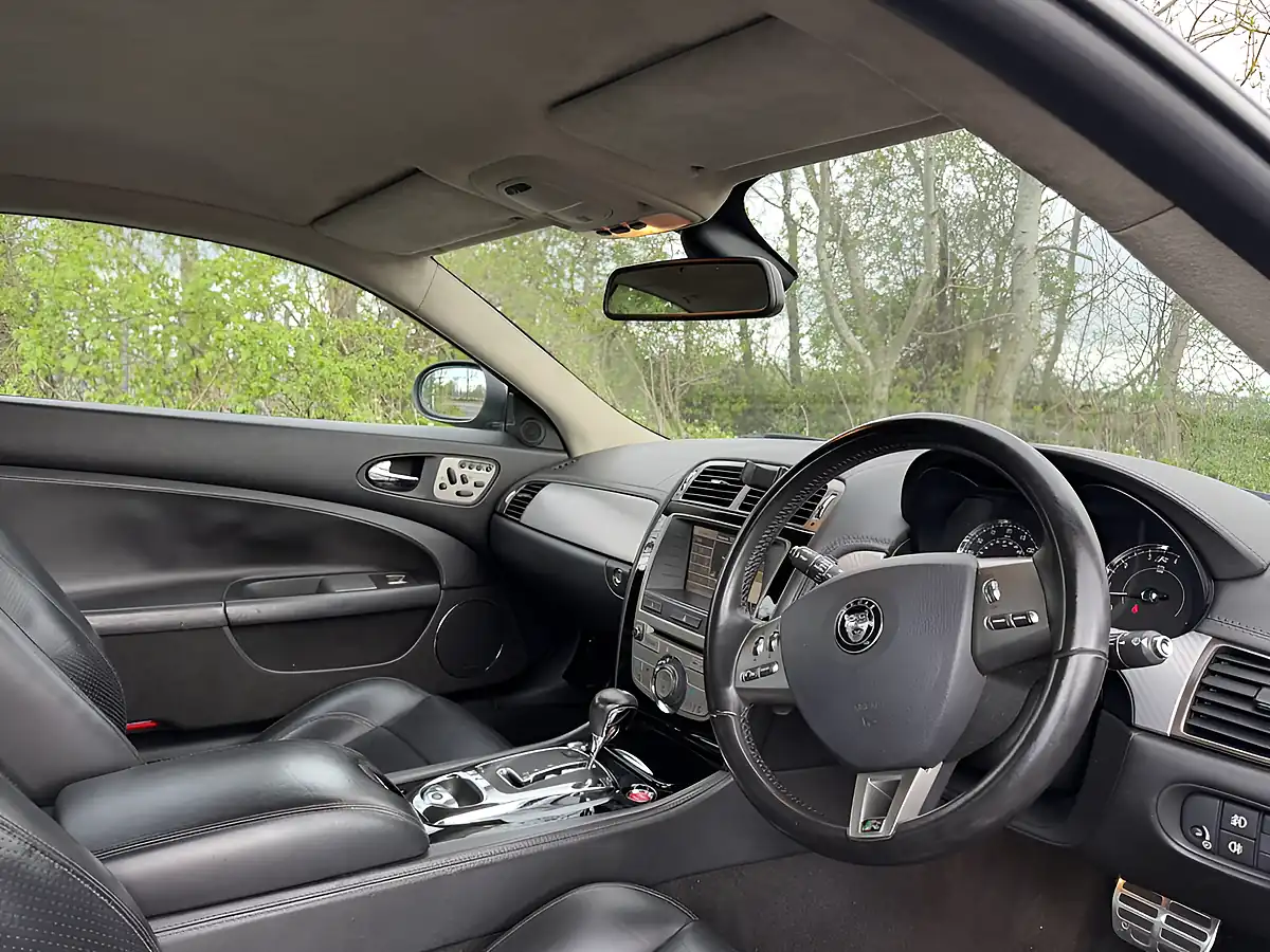 Used 2007 Jaguar Xk-R Grey - Interior and Exterior details 5