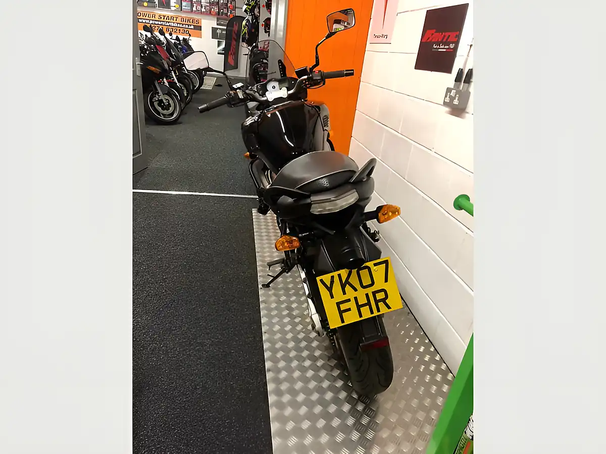 Used 2007 Kawasaki Versys Solid Black - Interior and Exterior details 6