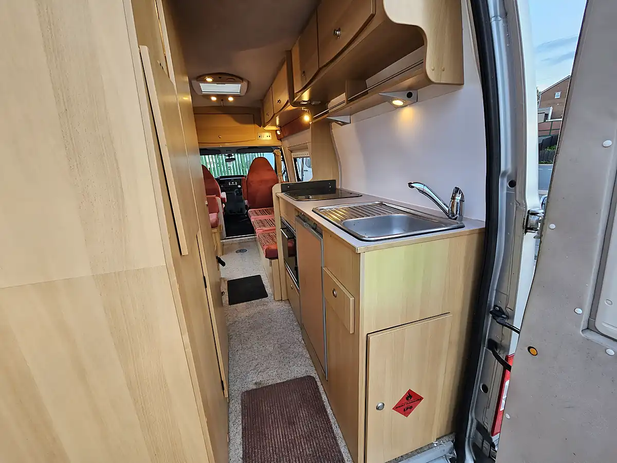 Used 2007 La Strada Pronto 2 Berth Hightop Silver - Interior and Exterior details 13