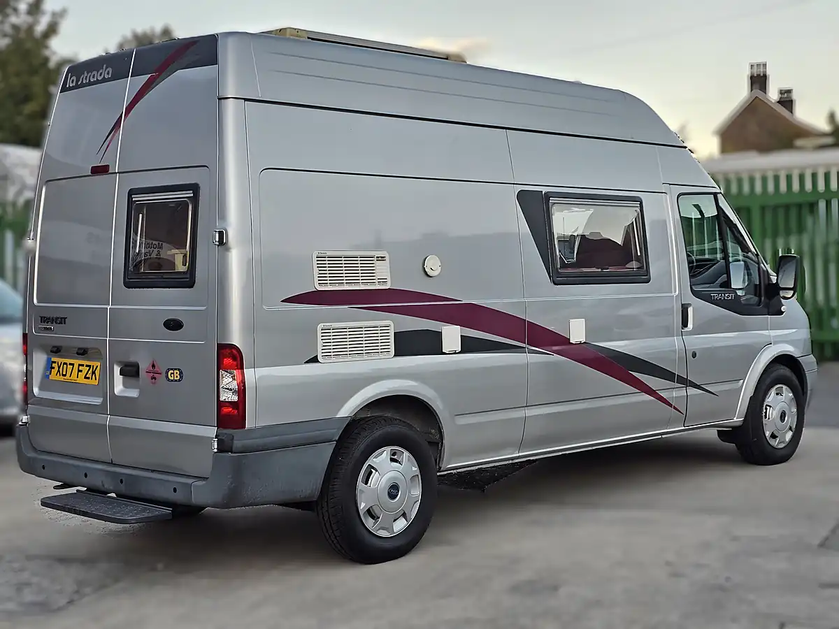 Used 2007 La Strada Pronto 2 Berth Hightop Silver - Interior and Exterior details 4
