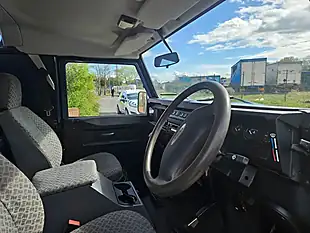 Used 2007 Land Rover Defender County Hard Top Blue - Interior and Exterior details 11