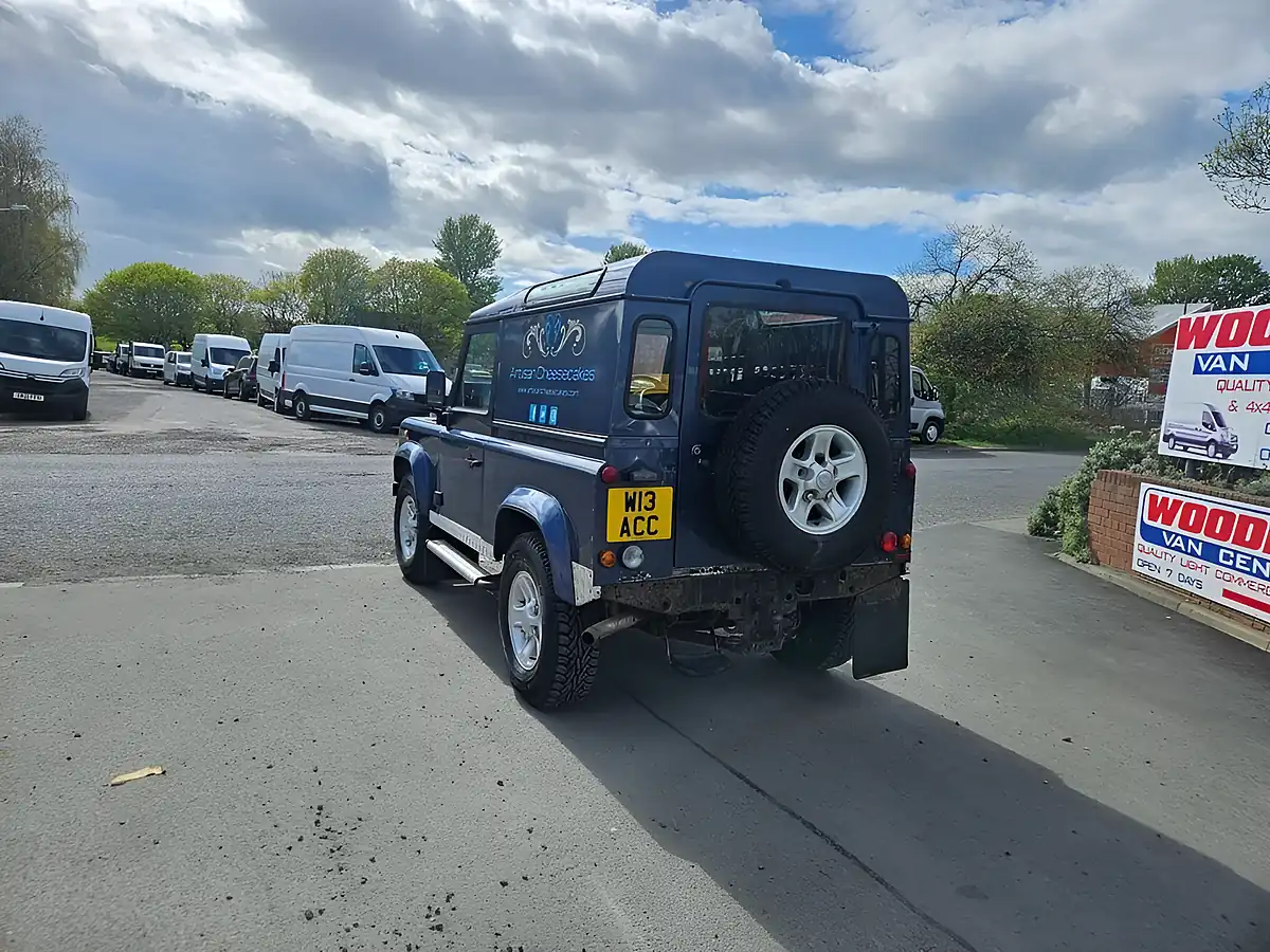Used 2007 Land Rover Defender County Hard Top Blue - Interior and Exterior details 6