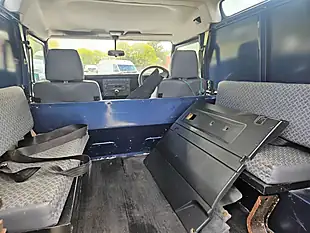 Used 2007 Land Rover Defender County Hard Top Blue - Interior and Exterior details 9