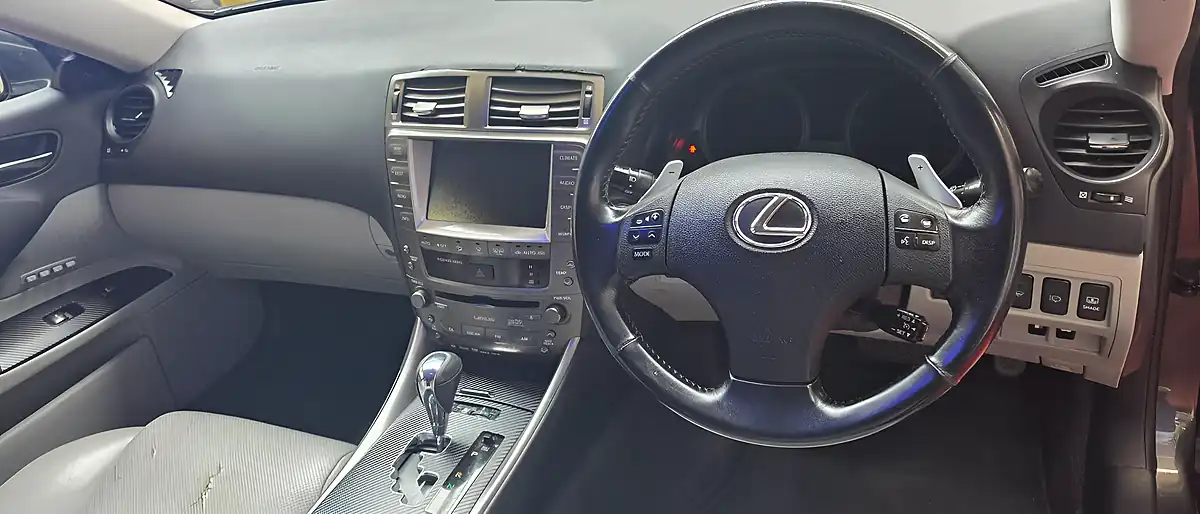 Used 2007 Lexus Is Se-L Grey - Interior and Exterior details 13