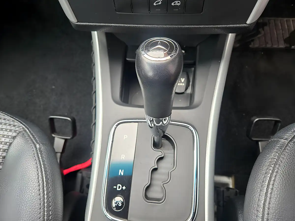 Used 2007 Mercedes a Class Avantgarde Se Silver - Interior and Exterior details 13