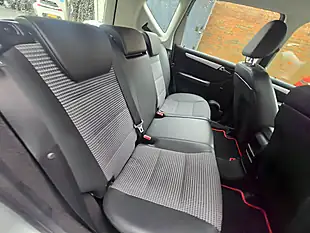 Used 2007 Mercedes a Class Avantgarde Se Silver - Interior and Exterior details 16