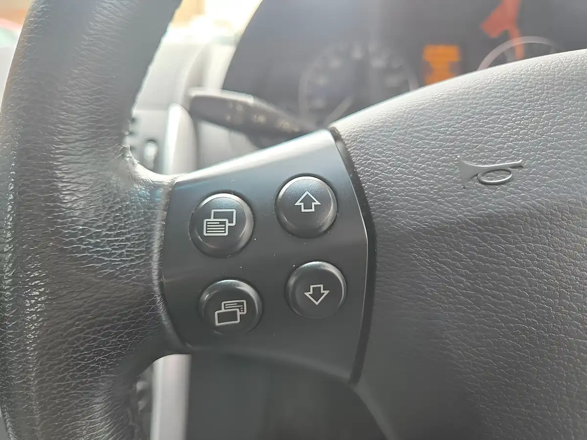 Used 2007 Mercedes a Class Avantgarde Se Silver - Interior and Exterior details 18