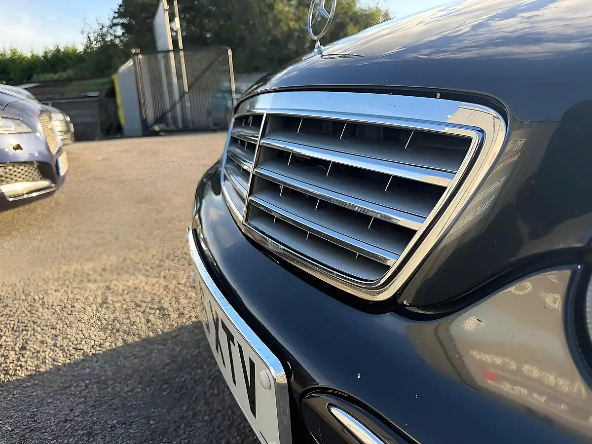 Used 2007 Mercedes-Benz C Class Elegance Se Black - Interior and Exterior details 20