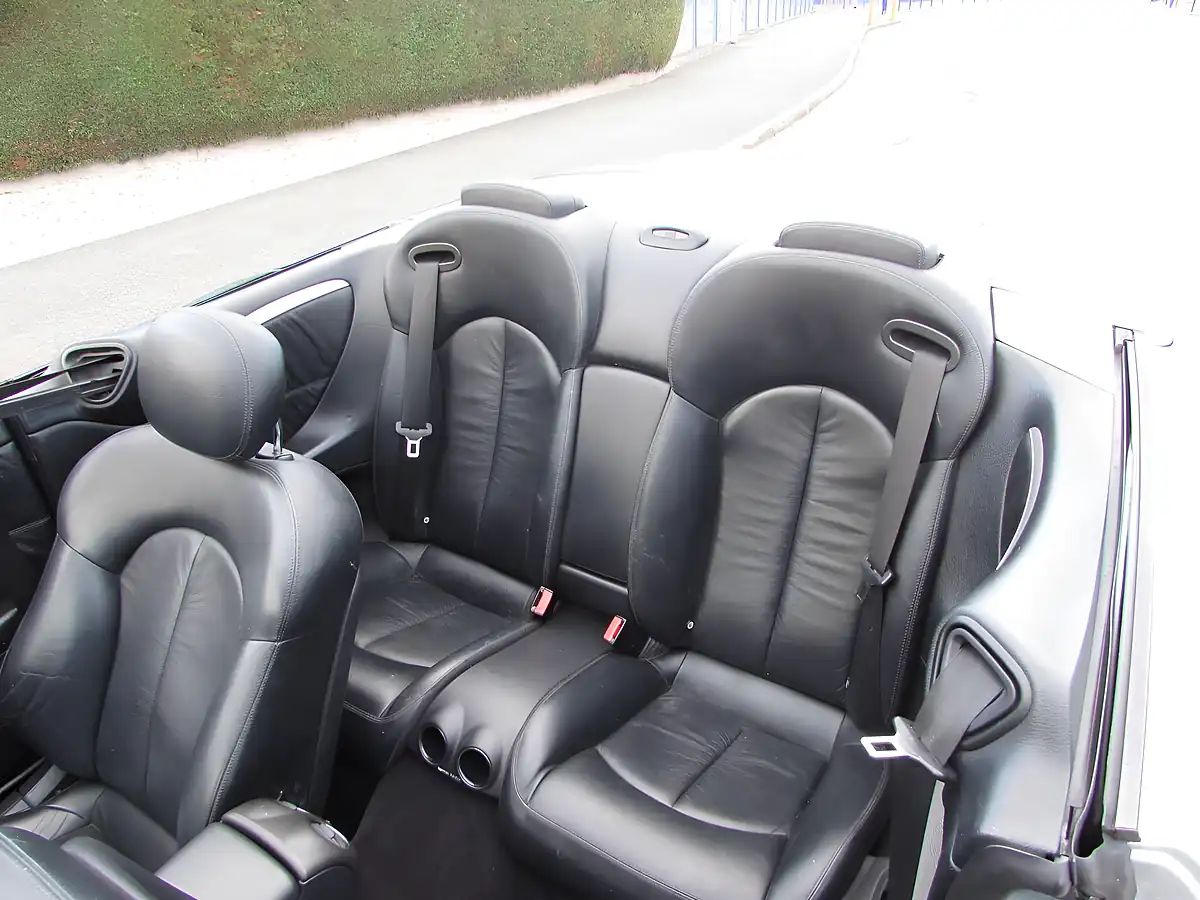 Used 2007 Mercedes-Benz Clk Sport Cabriolet Silver - Interior and Exterior details 10