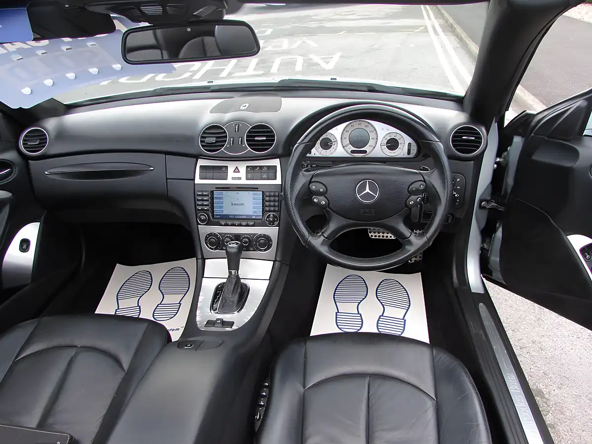 Used 2007 Mercedes-Benz Clk Sport Cabriolet Silver - Interior and Exterior details 12