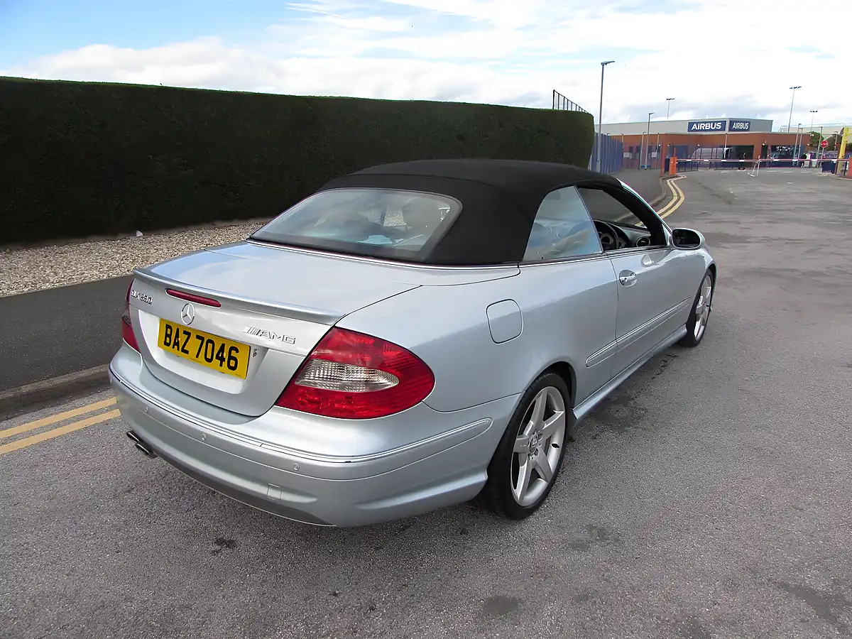 Used 2007 Mercedes-Benz Clk Sport Cabriolet Silver - Interior and Exterior details 3