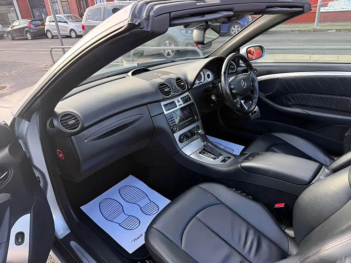 Used 2007 Mercedes-Benz Clk Sport Silver - Interior and Exterior details 9