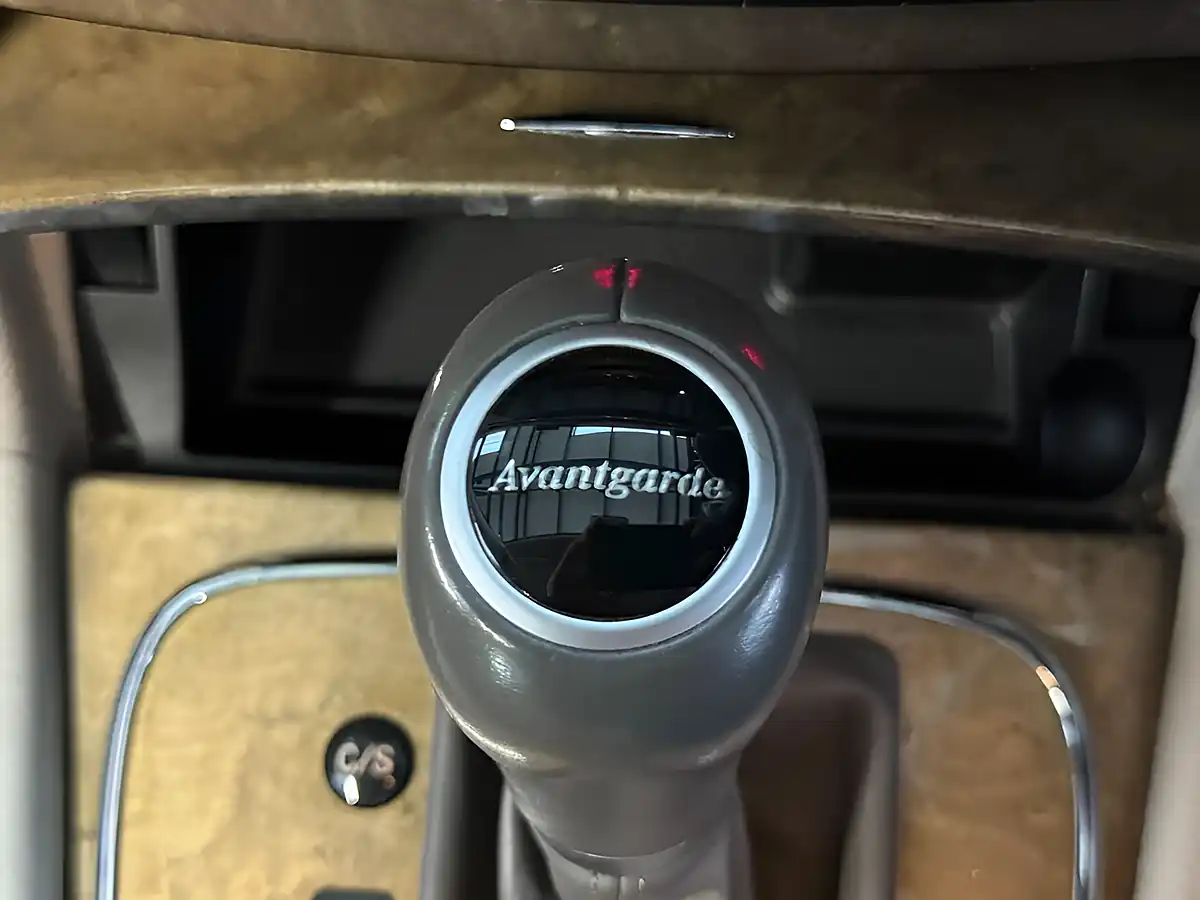 Used 2007 Mercedes-Benz E Class Avantgarde Blue - Interior and Exterior details 13