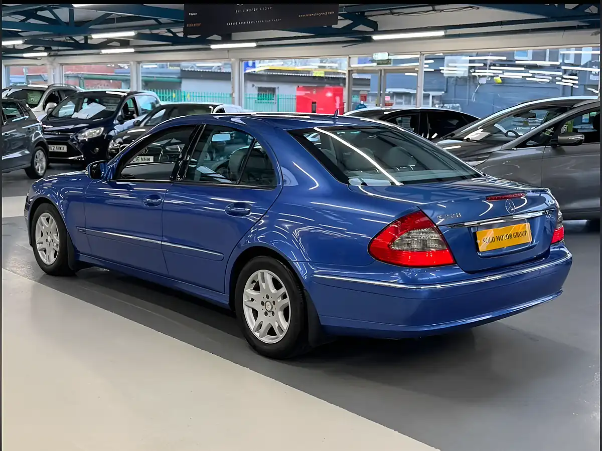 Used 2007 Mercedes-Benz E Class Avantgarde Blue - Interior and Exterior details 20