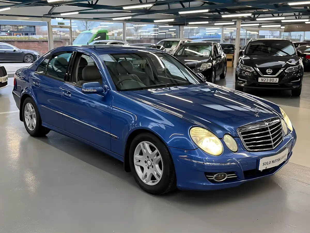Used 2007 Mercedes-Benz E Class Avantgarde Blue - Interior and Exterior details 6