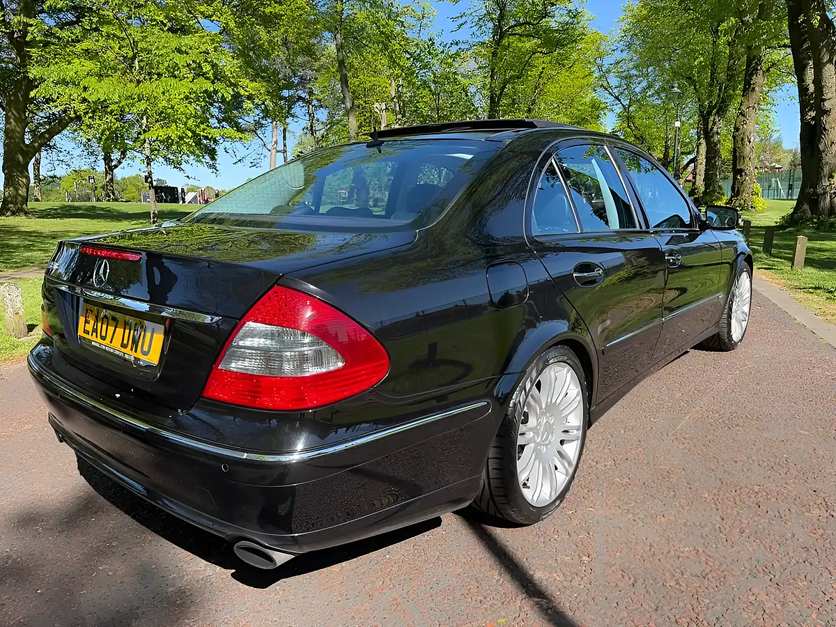 Used 2007 Mercedes-Benz E-Class Brabus D6 Black - Interior and Exterior details 3