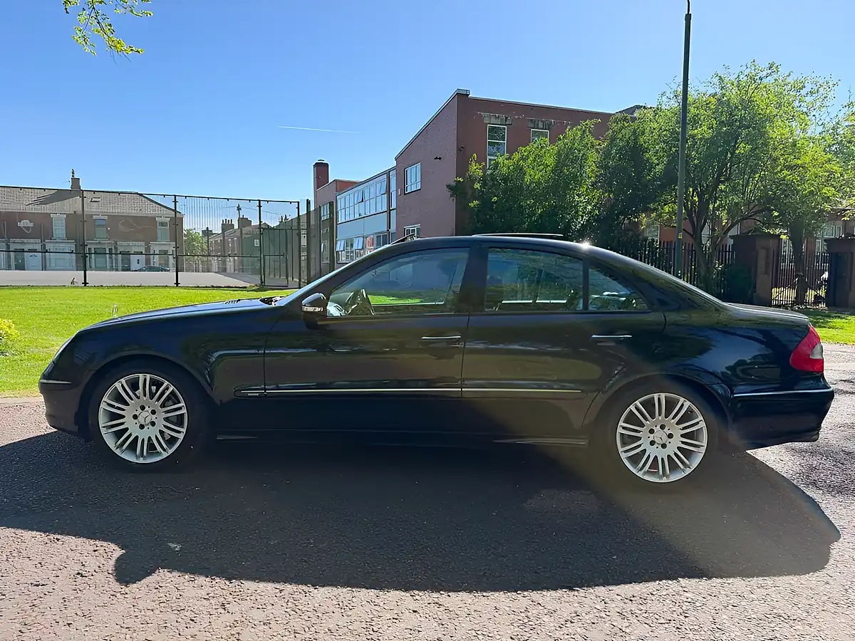 Used 2007 Mercedes-Benz E-Class Brabus D6 Black - Interior and Exterior details 6