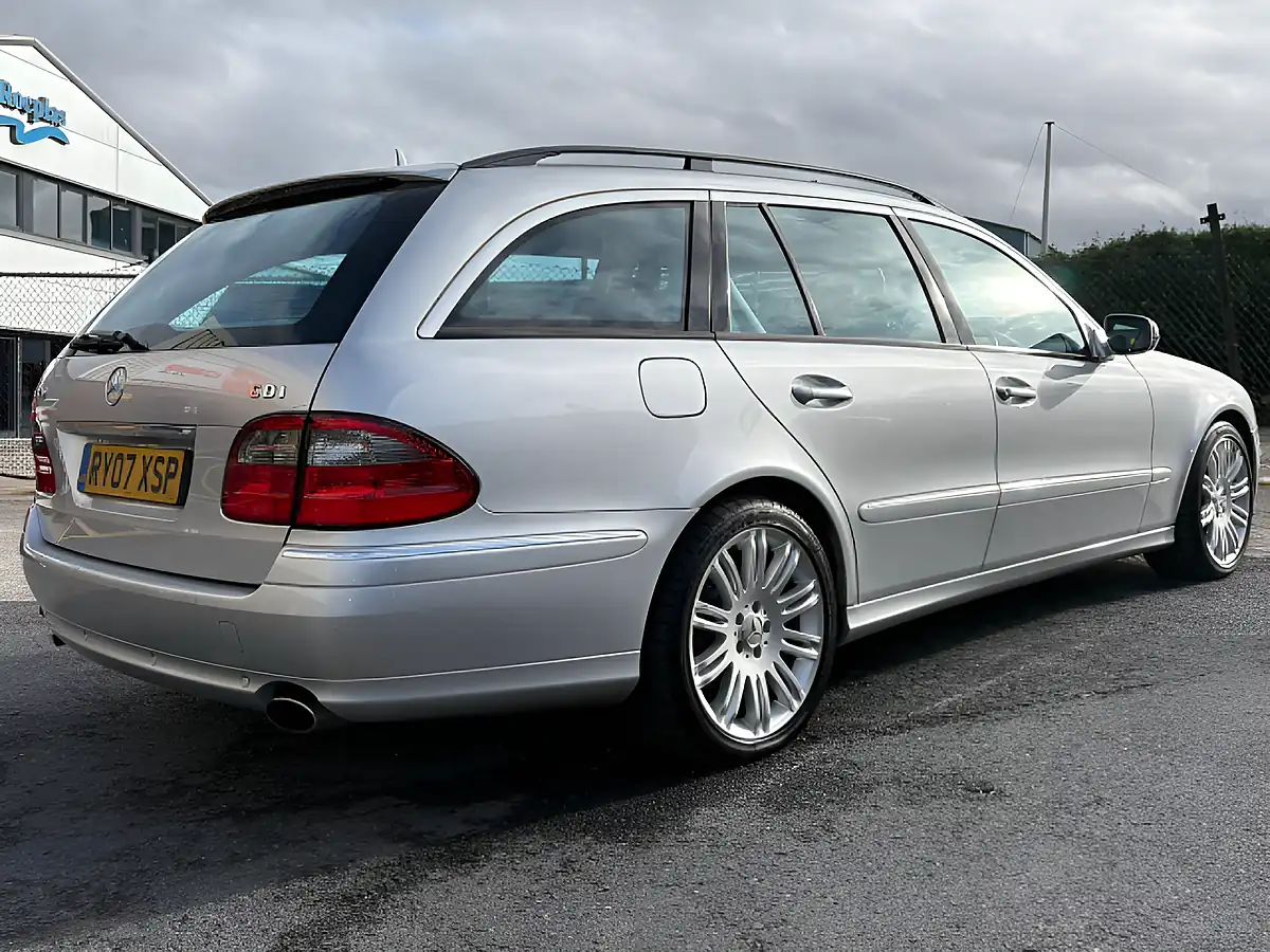 Used 2007 Mercedes-Benz E Class Sport Silver - Interior and Exterior details 14