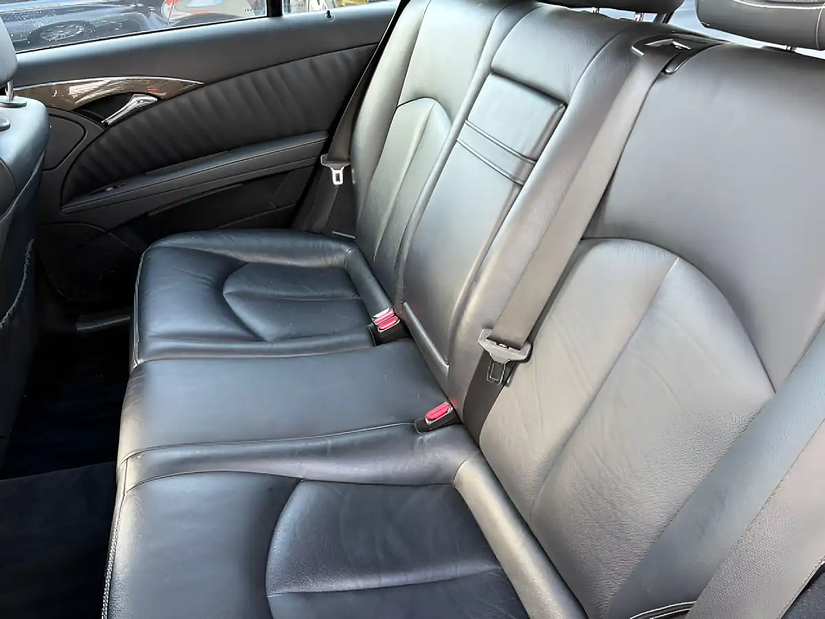 Used 2007 Mercedes-Benz E Class Sport Silver - Interior and Exterior details 19