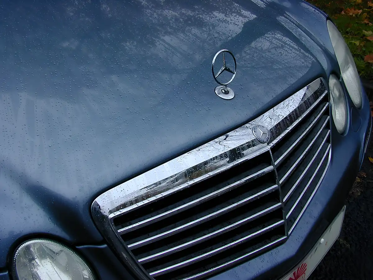 Used 2007 Mercedes-Benz E Class W211 Blue - Interior and Exterior details 11