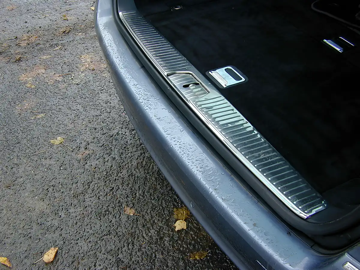 Used 2007 Mercedes-Benz E Class W211 Blue - Interior and Exterior details 18