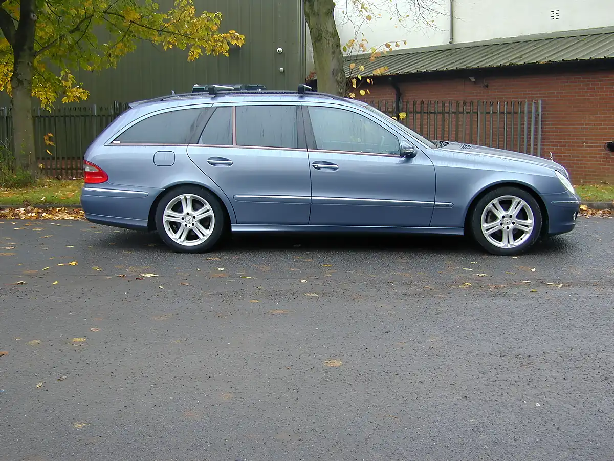 Used 2007 Mercedes-Benz E Class W211 Blue - Interior and Exterior details 2