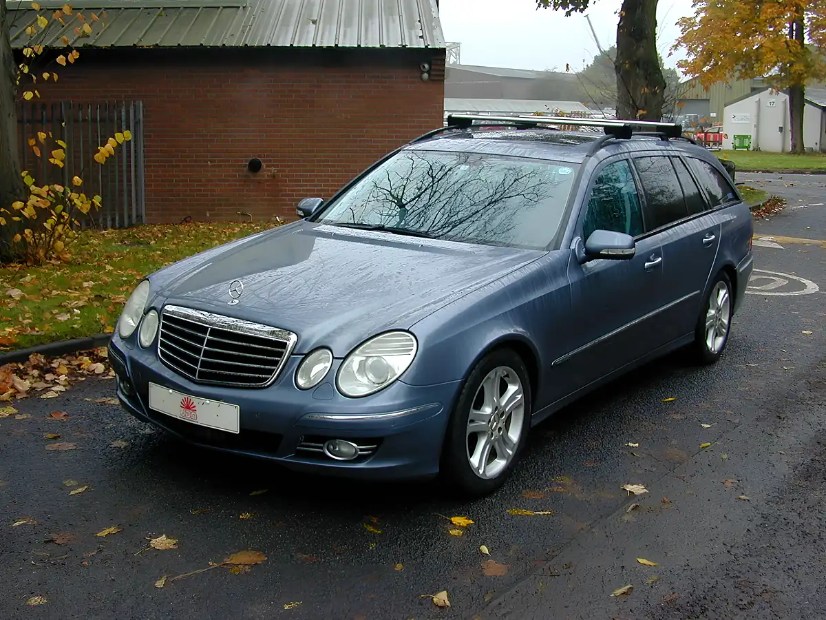 Used 2007 Mercedes-Benz E Class W211 Blue - Interior and Exterior details 8