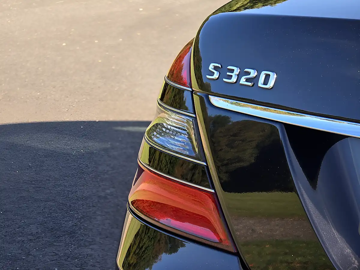 Used 2007 Mercedes-Benz S Class Obsidian Black - Interior and Exterior details 4