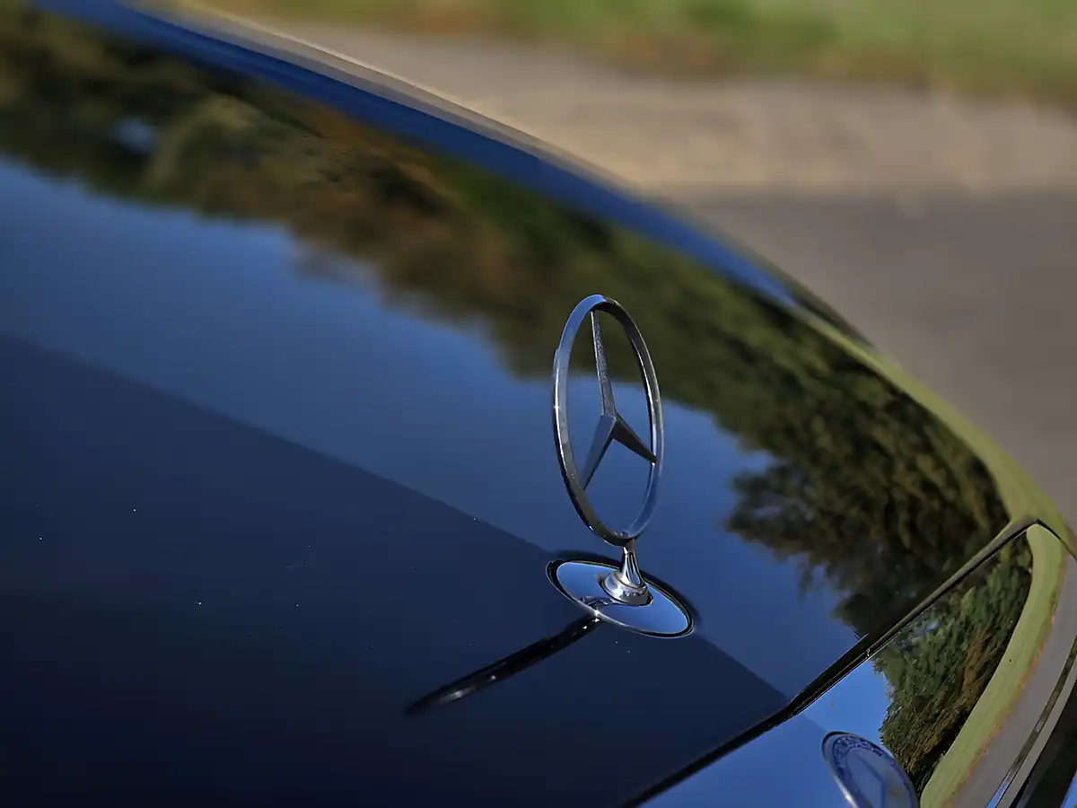 Used 2007 Mercedes-Benz S Class Obsidian Black - Interior and Exterior details 5