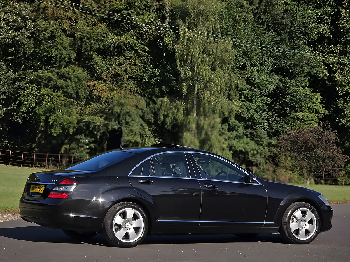 Used 2007 Mercedes-Benz S Class Obsidian Black - Interior and Exterior details 8