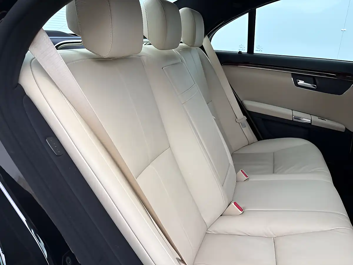 Used 2007 Mercedes-Benz S Class S320 Black - Interior and Exterior details 13
