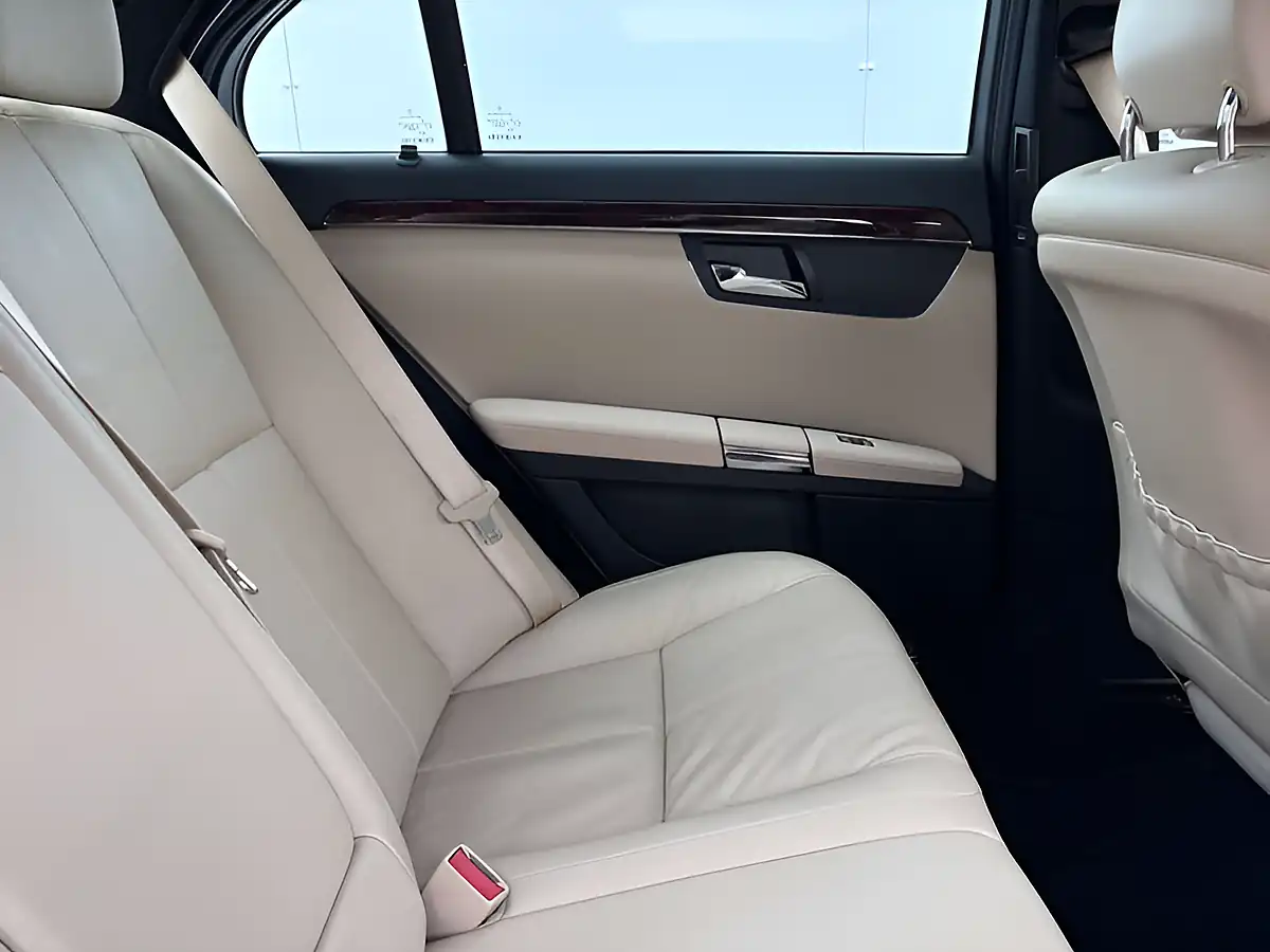 Used 2007 Mercedes-Benz S Class S320 Black - Interior and Exterior details 17