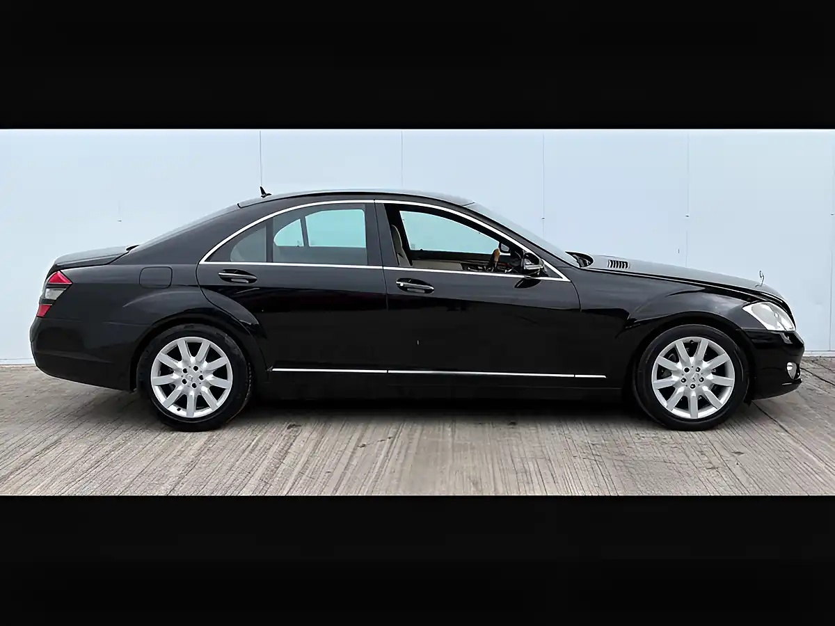 Used 2007 Mercedes-Benz S Class S320 Black - Interior and Exterior details 2
