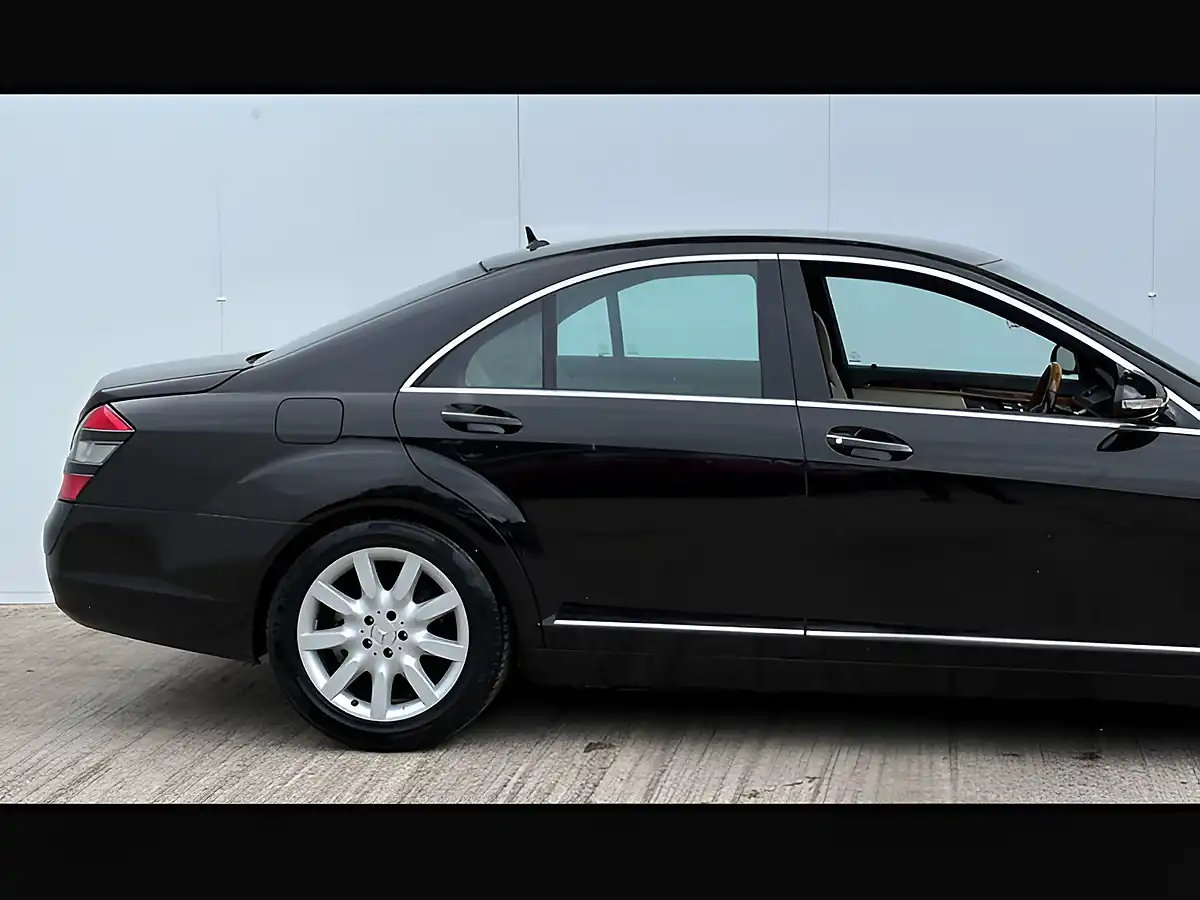 Used 2007 Mercedes-Benz S Class S320 Black - Interior and Exterior details 4