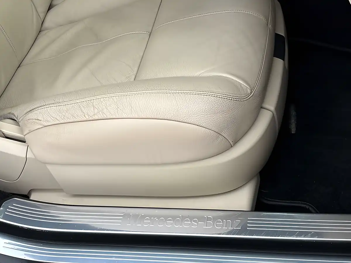 Used 2007 Mercedes-Benz S Class S320 Black - Interior and Exterior details 9