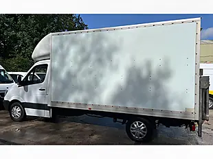 Used 2007 Mercedes-Benz Sprinter Luton White - Interior and Exterior details 11