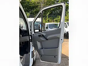 Used 2007 Mercedes-Benz Sprinter Luton White - Interior and Exterior details 14