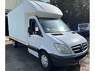 Used 2007 Mercedes-Benz Sprinter Luton White - Interior and Exterior details 2
