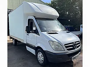 Used 2007 Mercedes-Benz Sprinter Luton White - Interior and Exterior details 3