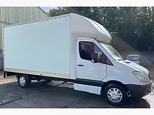 Used 2007 Mercedes-Benz Sprinter Luton White - Interior and Exterior details 6