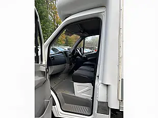 Used 2007 Mercedes-Benz Sprinter Luton White - Interior and Exterior details 18