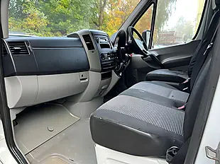 Used 2007 Mercedes-Benz Sprinter Luton White - Interior and Exterior details 19