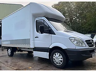 Used 2007 Mercedes-Benz Sprinter Luton White - Interior and Exterior details 3