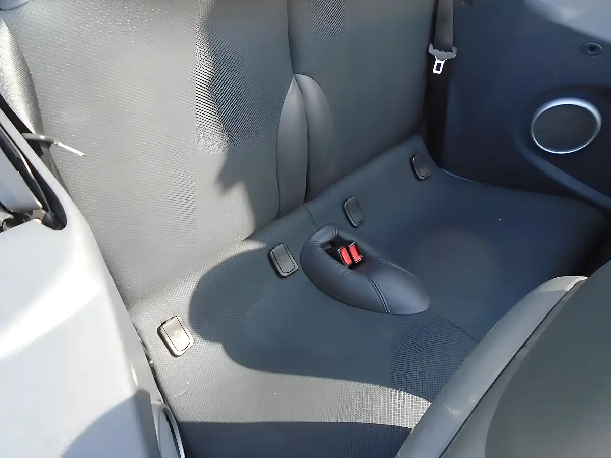 Used 2007 MINI Convertible Cooper Red - Interior and Exterior details 5
