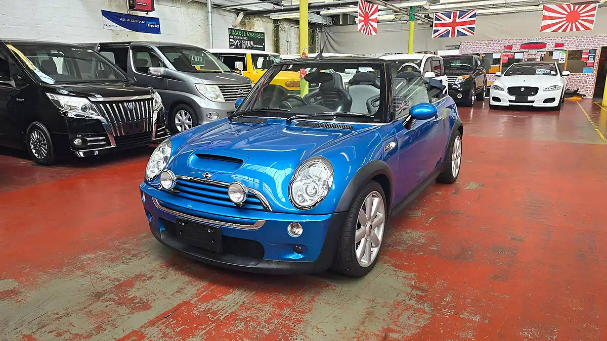 Used 2007 MINI Convertible Cooper S Blue - Front View