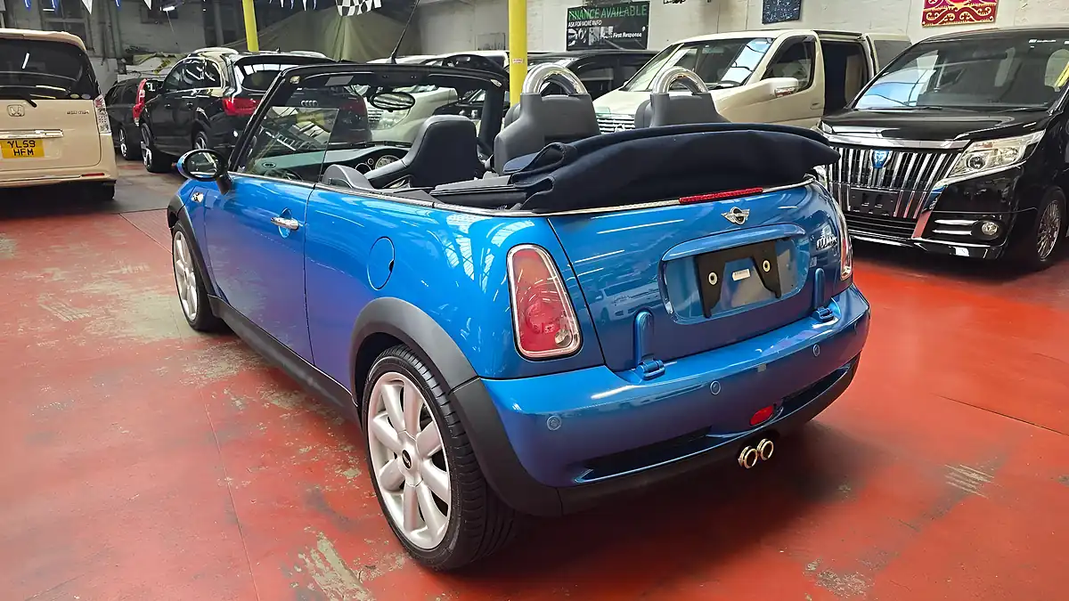 Used 2007 MINI Convertible Cooper S Blue - Interior and Exterior details 13