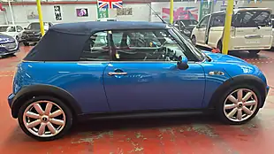 Used 2007 MINI Convertible Cooper S Blue - Interior and Exterior details 17